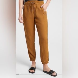 Athleta linen joggers size 0 In mustard yellow